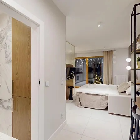 Wroclove Aparthotel 3*